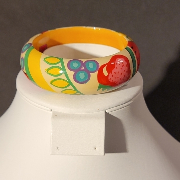 Vintage Wooden Fruit Salad Bangle Bracelet - Picture 3 of 9
